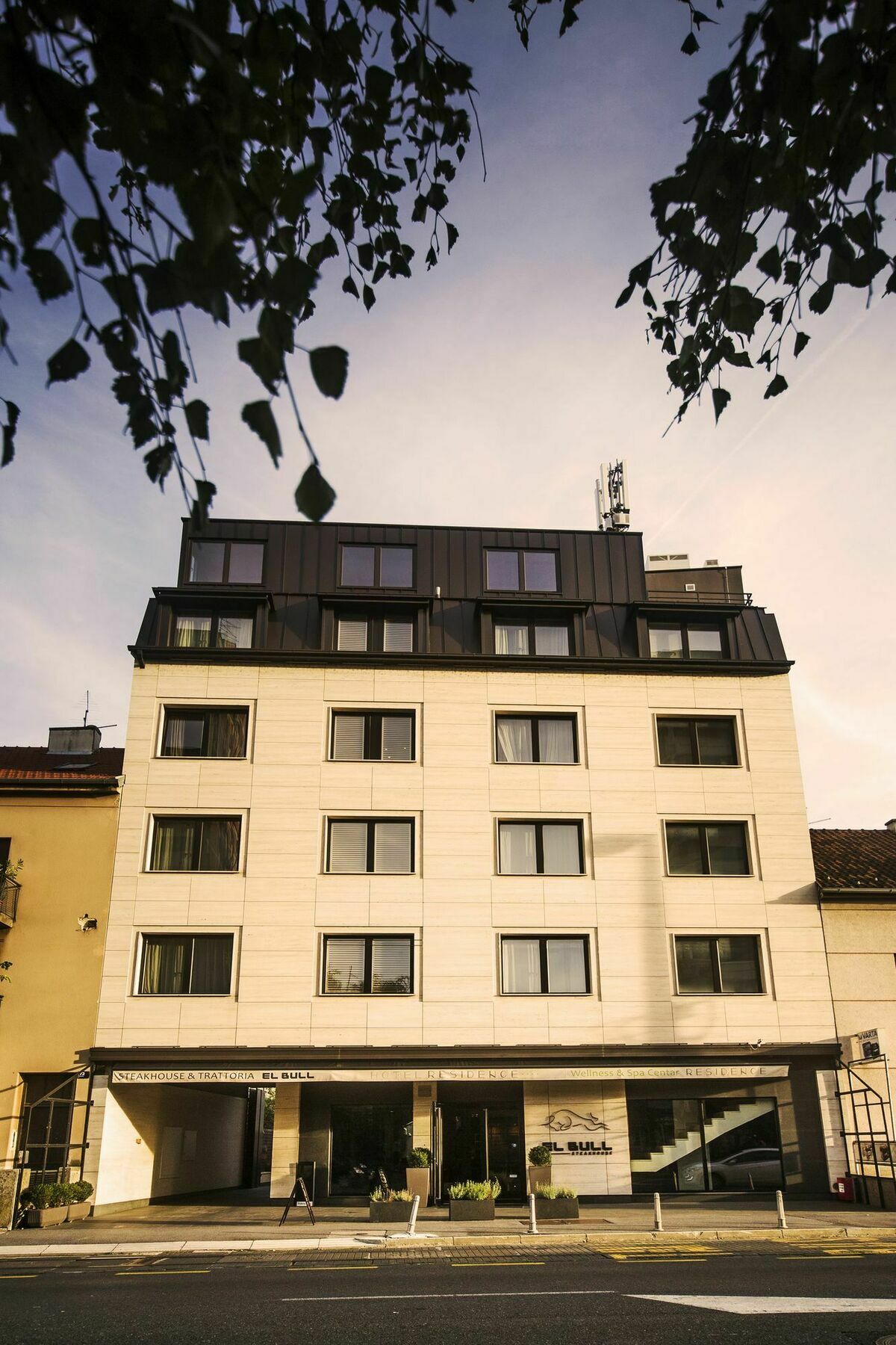 Hotel Residence Zagreb Exterior foto